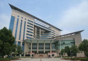 湖北大學(xué)